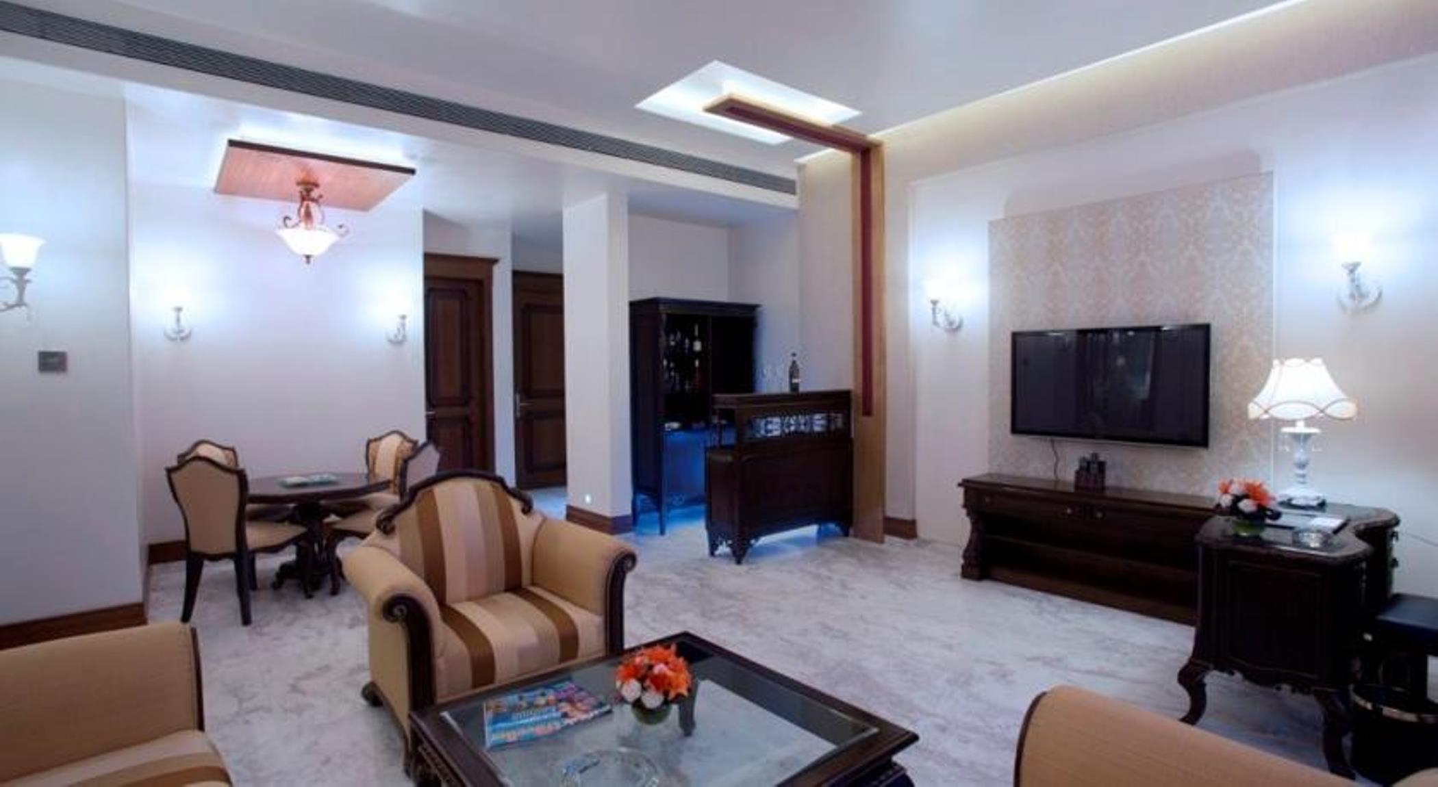 Hotel Royal Tulip Navi Mumbai Exterior foto