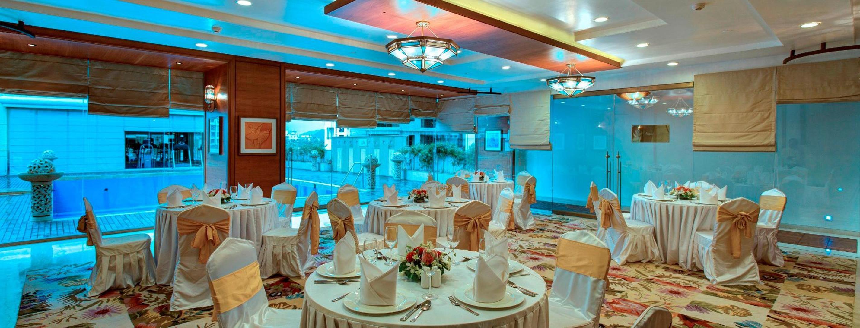 Hotel Royal Tulip Navi Mumbai Exterior foto