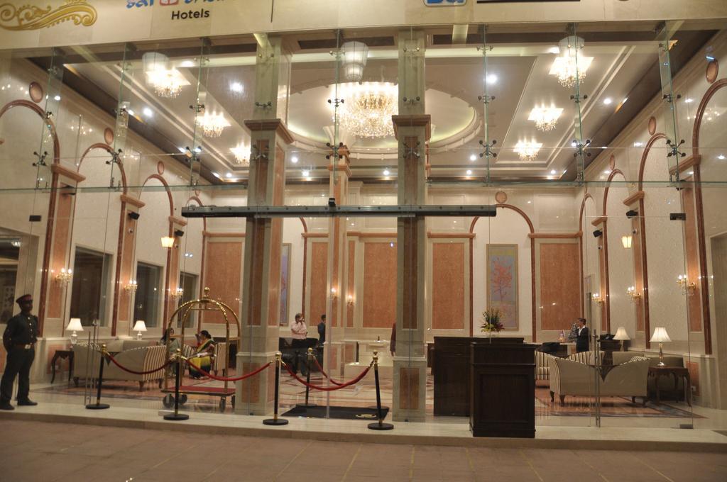 Hotel Royal Tulip Navi Mumbai Exterior foto