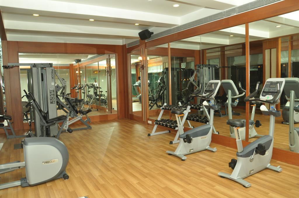Hotel Royal Tulip Navi Mumbai Exterior foto